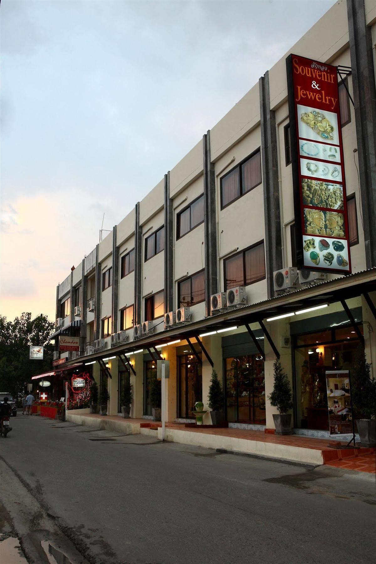 Chaweng Palace Exterior photo